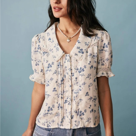 Rihoas / New w. tags / Small / Lace Spliced Pleated Floral Shirt - Picture 3 of 4